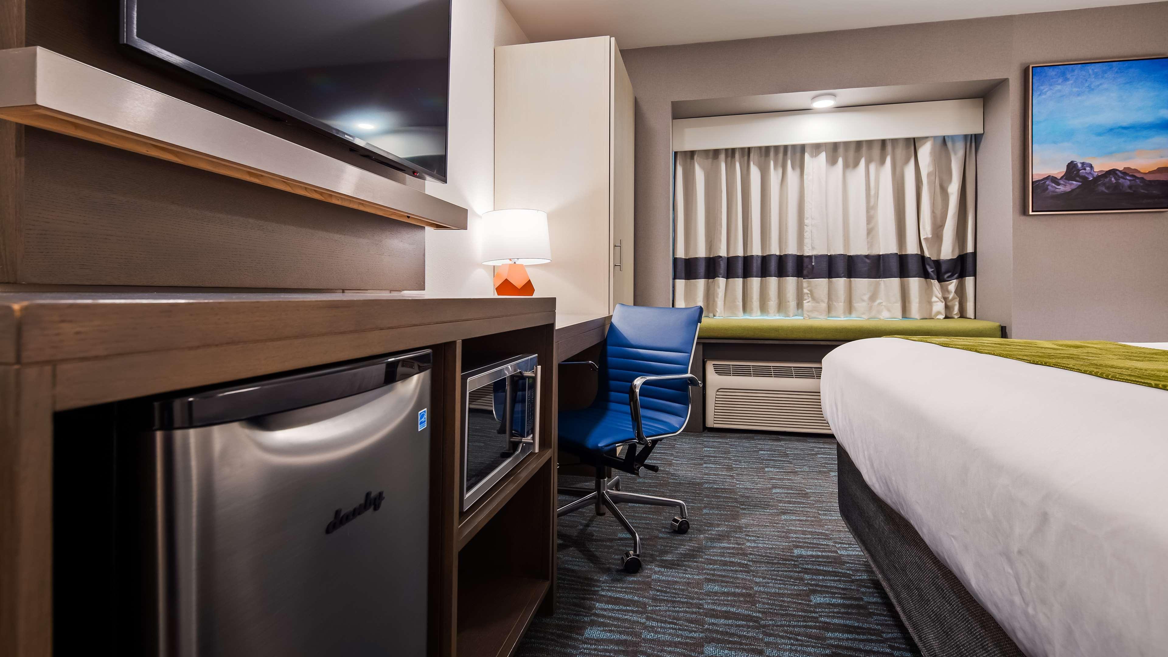 La Quinta Inn & Suites By Wyndham Tulsa Downtown - Route 66 Экстерьер фото